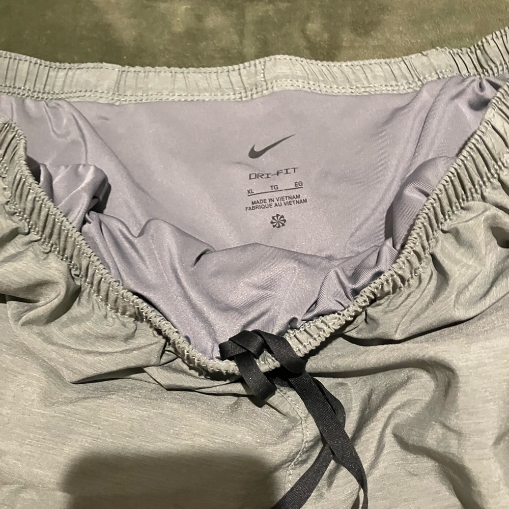 Nike Light Gray Dri-FIT Athletic Shorts - Picture 2 of 2